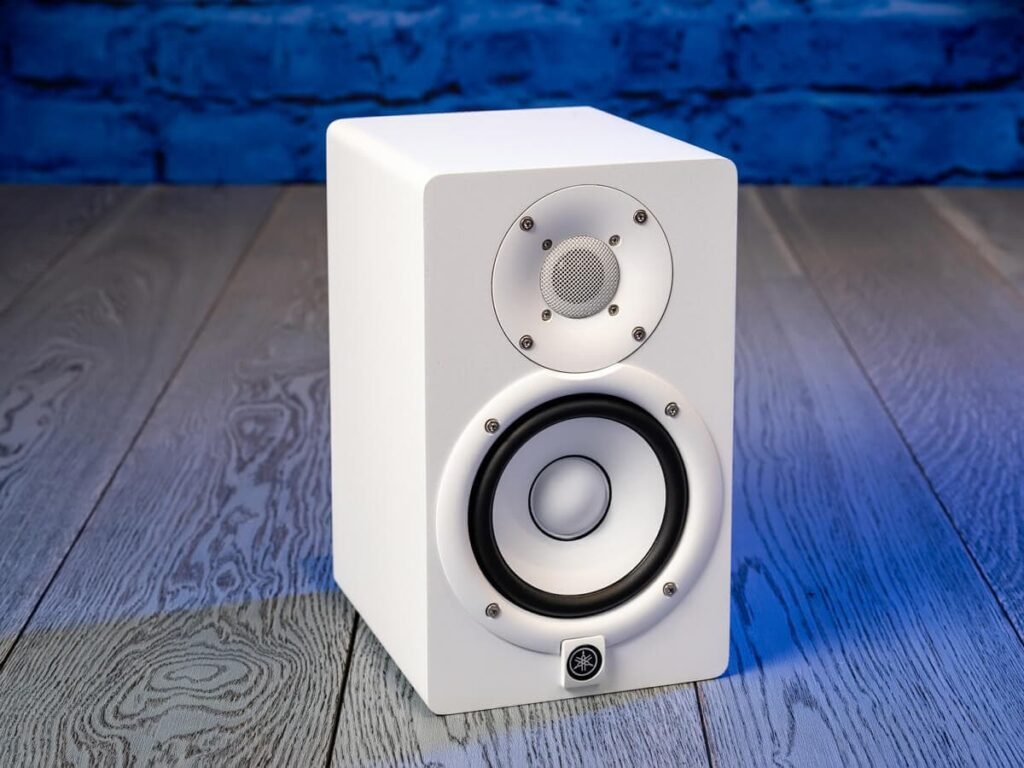 yamaha hs5 studio monitor